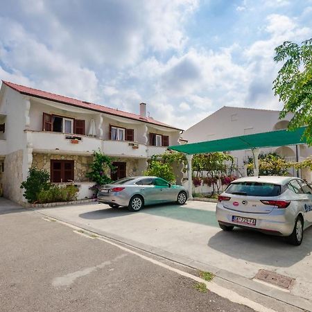 Apartments Helena Lopar Ngoại thất bức ảnh