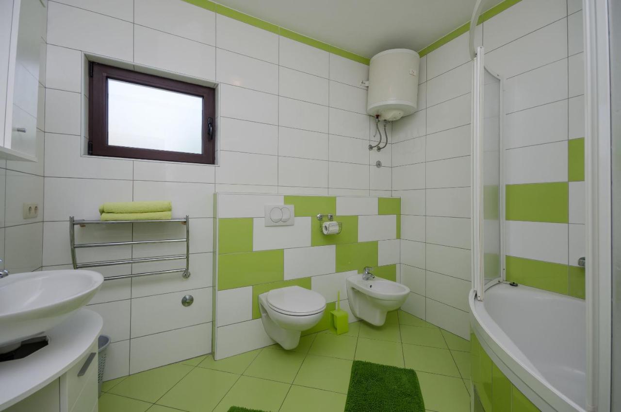 Apartments Helena Lopar Ngoại thất bức ảnh